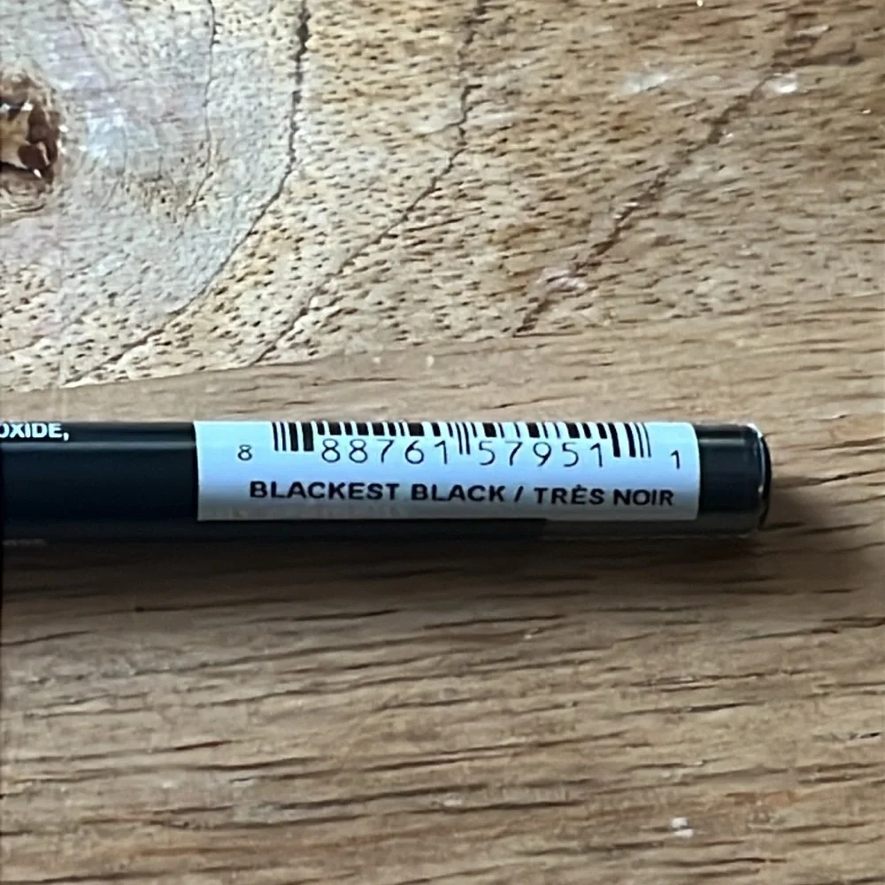 5/$25 Avon fmg Glimmer Cream Eyeliner in Blackest Black